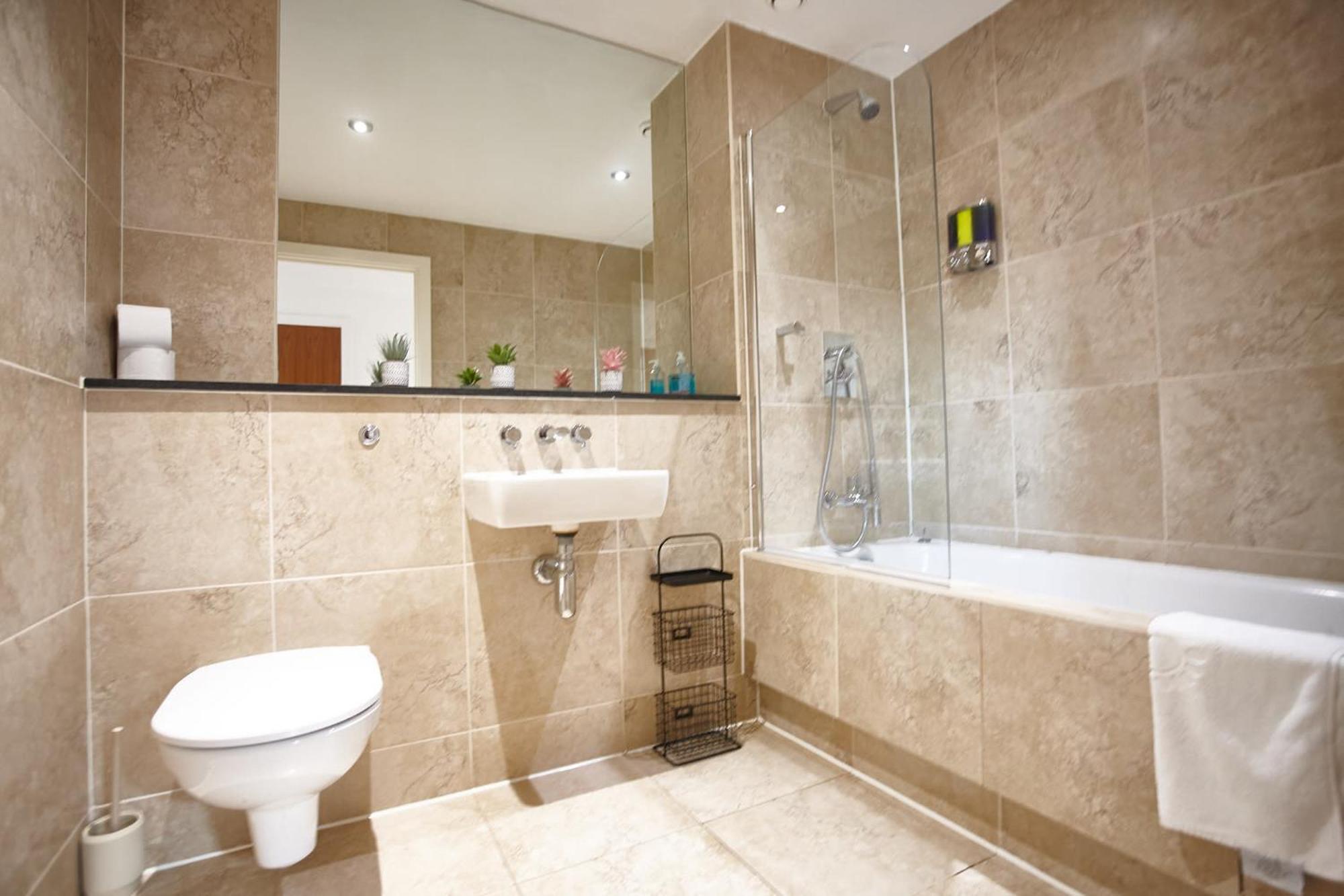 The Topaz Suite Manchester Dış mekan fotoğraf